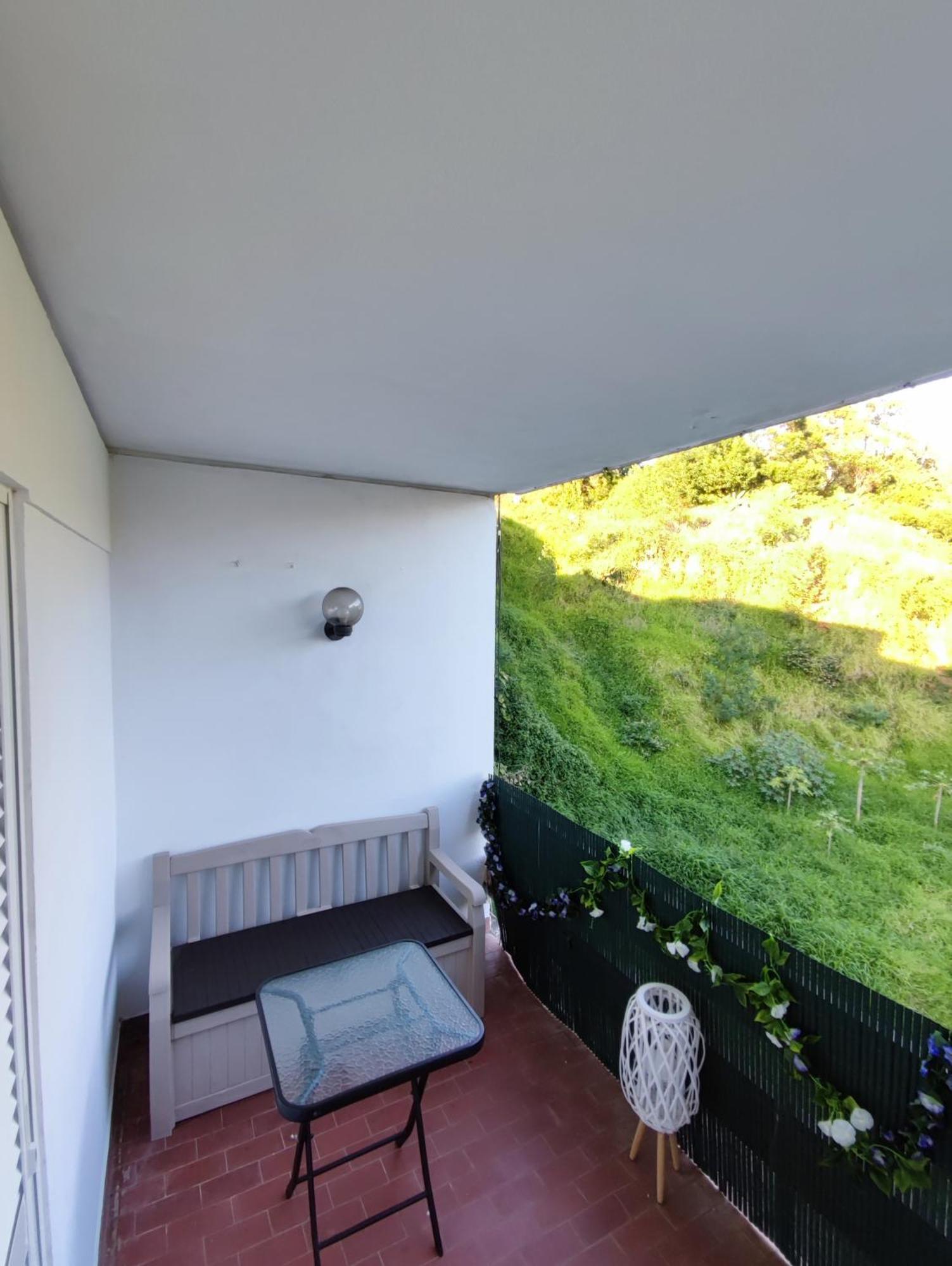 Samantha Apartment